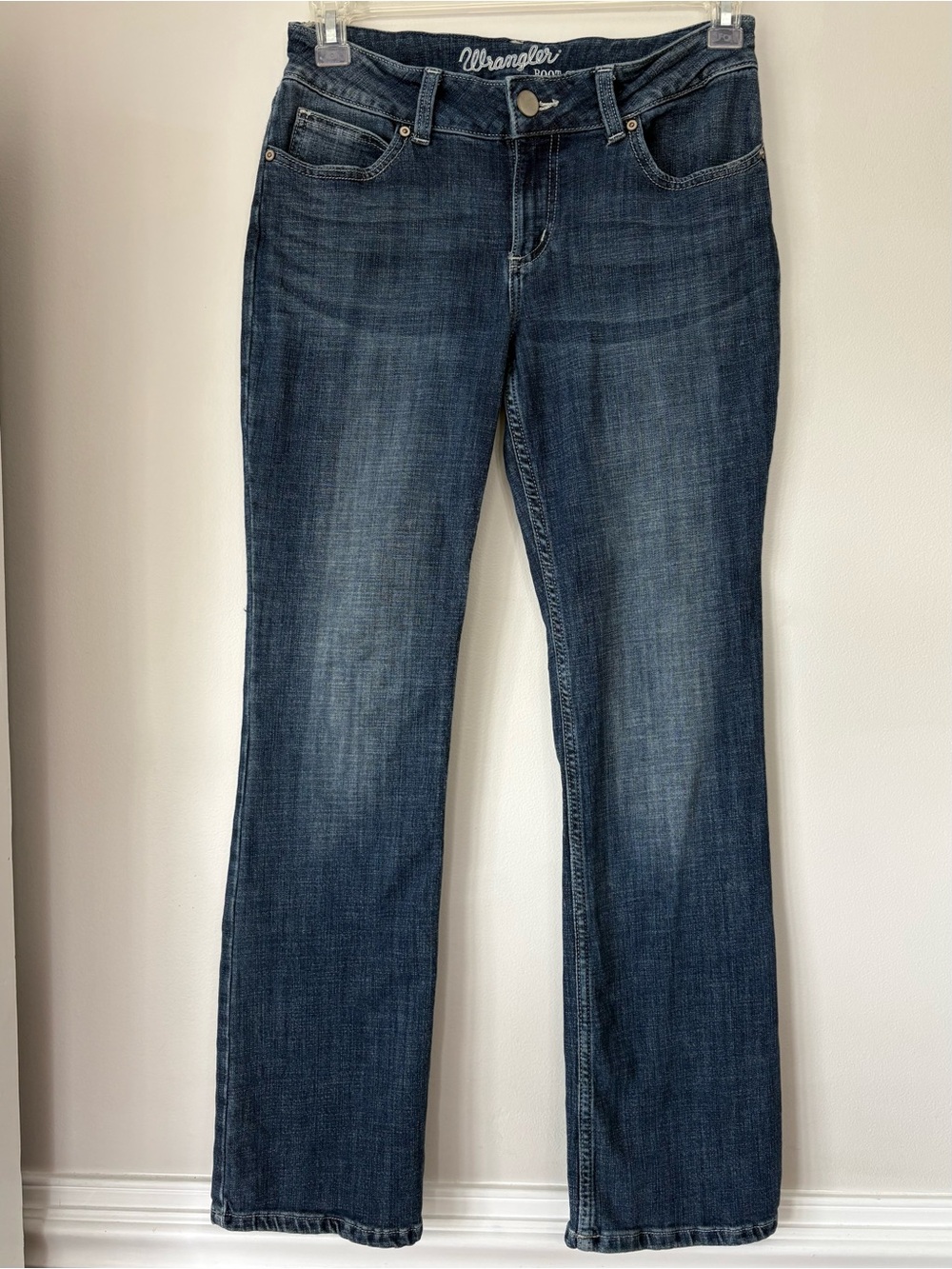 Wrangler Dark Wash Bootcut Jeans Womens 7 x 32 Western Versatile Cowgirl